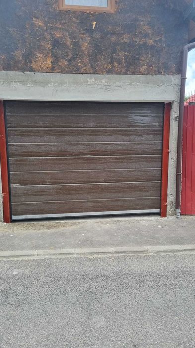 uși DE garaj automate