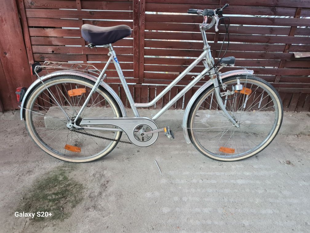 Vând bicicletă Staiger de damă