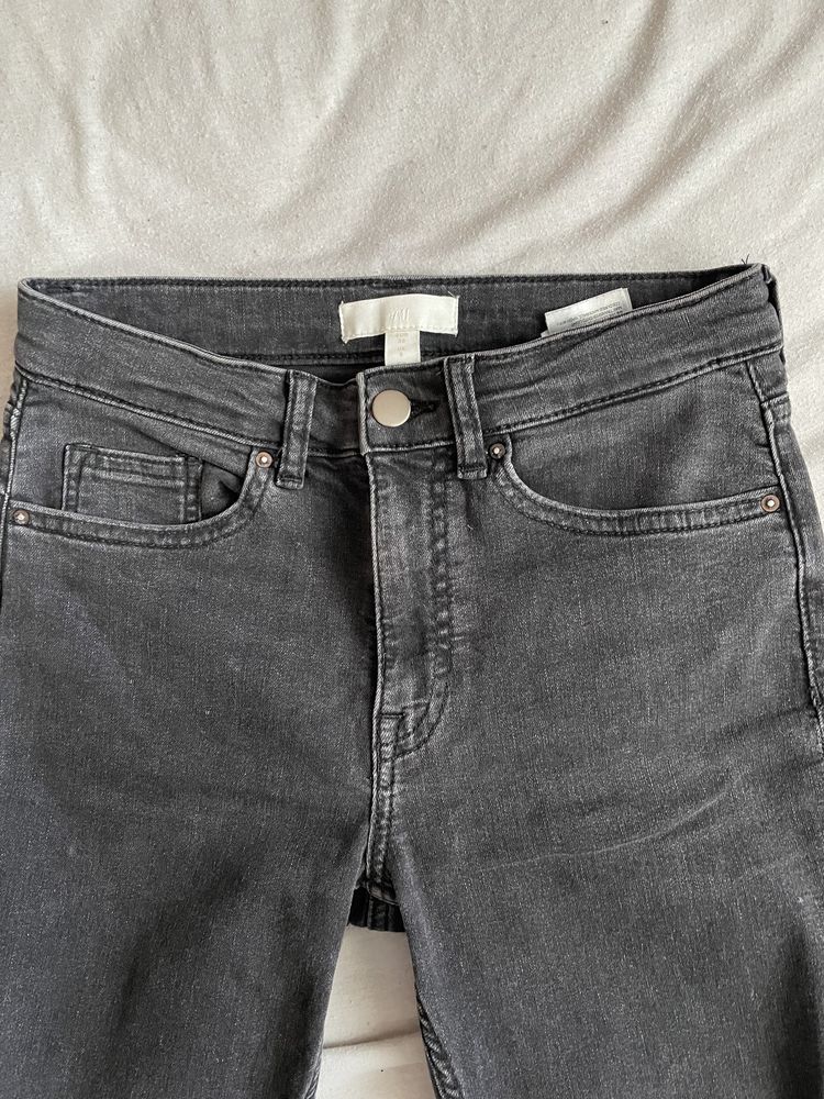 Дънки H&M в перфектно състояние