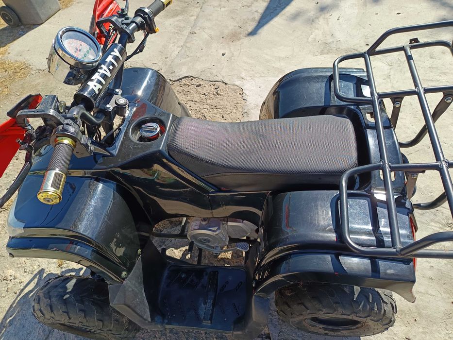 Vând ATV in stare foarte bună