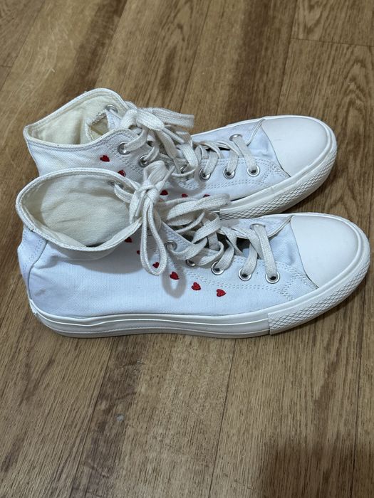 Конверсы   белые