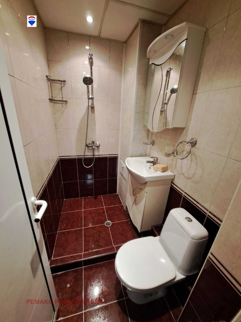 Продава се Двустаен апартамент в Русе, Здравец Север 1 - 65 кв.м за 1153 €/кв.м - Снимка #9