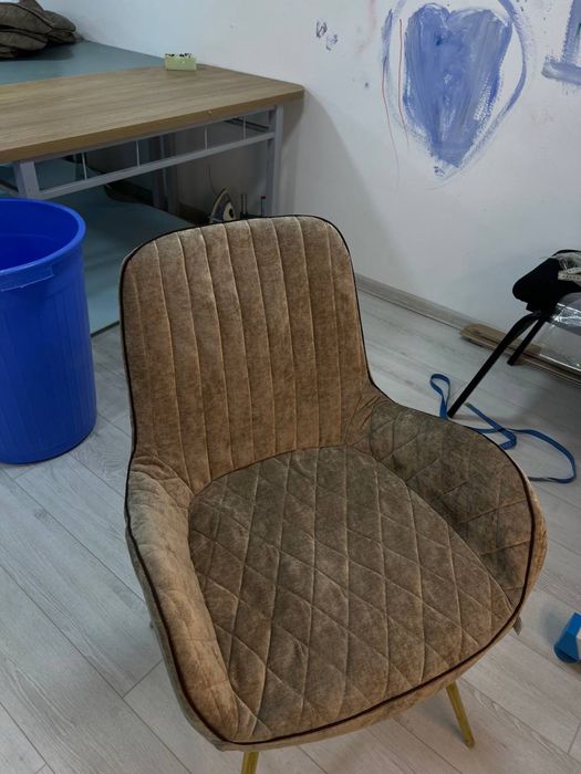 Har turdagi stullar uchun chexol