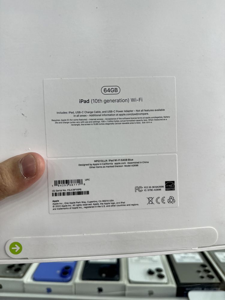 ipad 10 64 wifi 100 % orginal 329 $