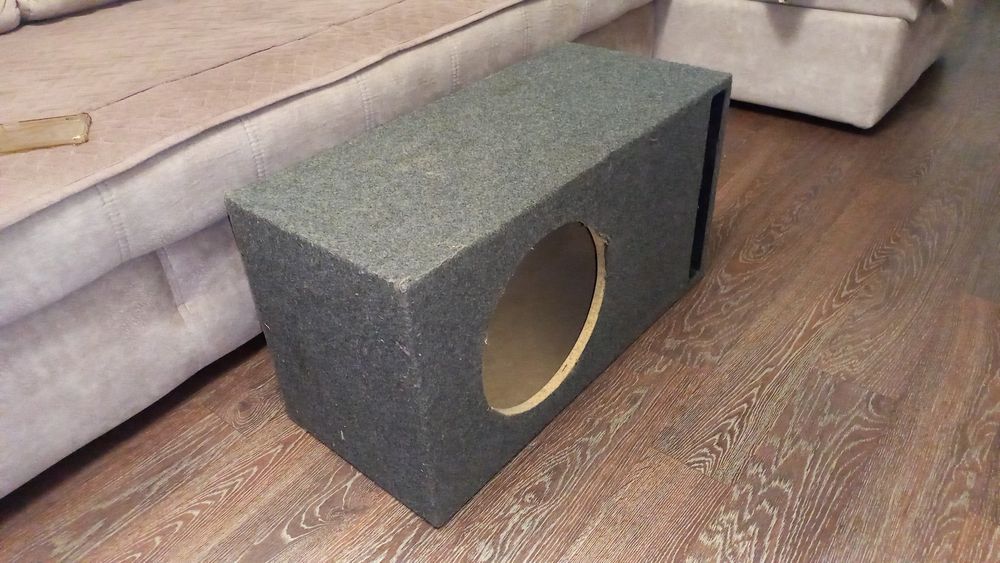 Продам короб для сабвуфера.