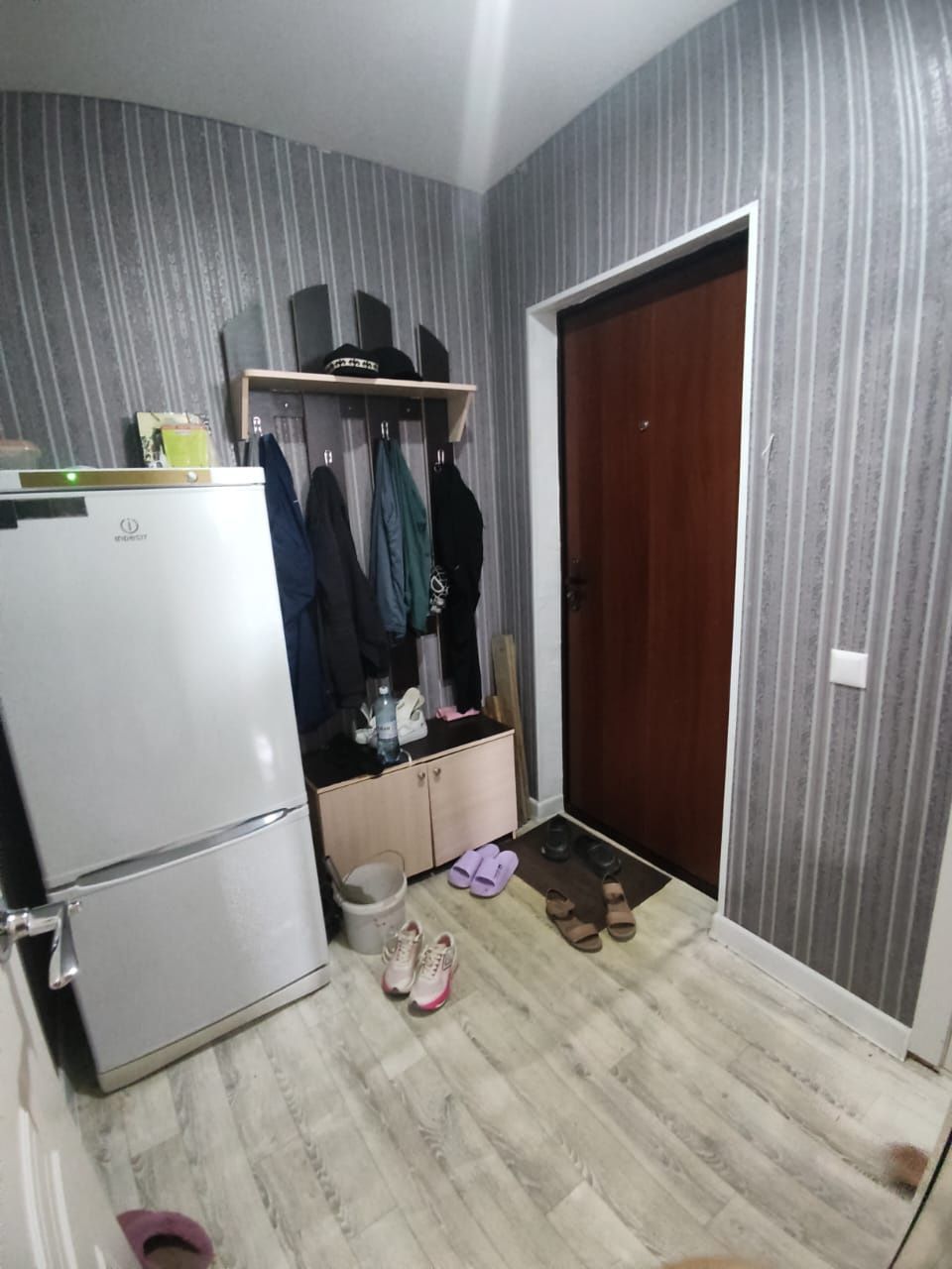 СРОЧНО!!! Продам 1 ком.кв., р-н Сатпаева, 30 кв.м., 5/5 этаж, кирпичны