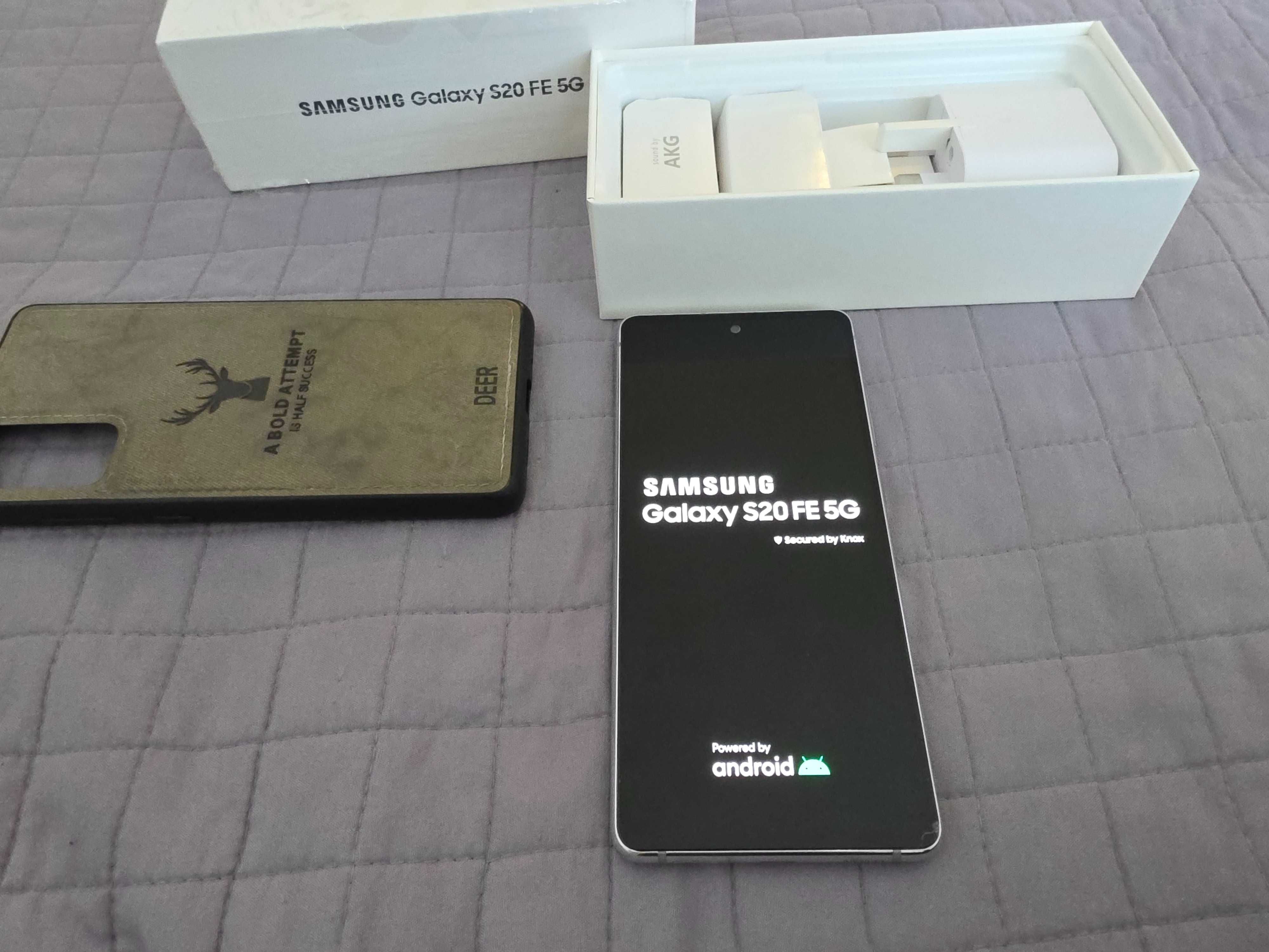Samsung Galaxy s20FE 5G Бял 128/6GB