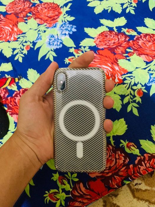 Iphone X xolati yaxshi