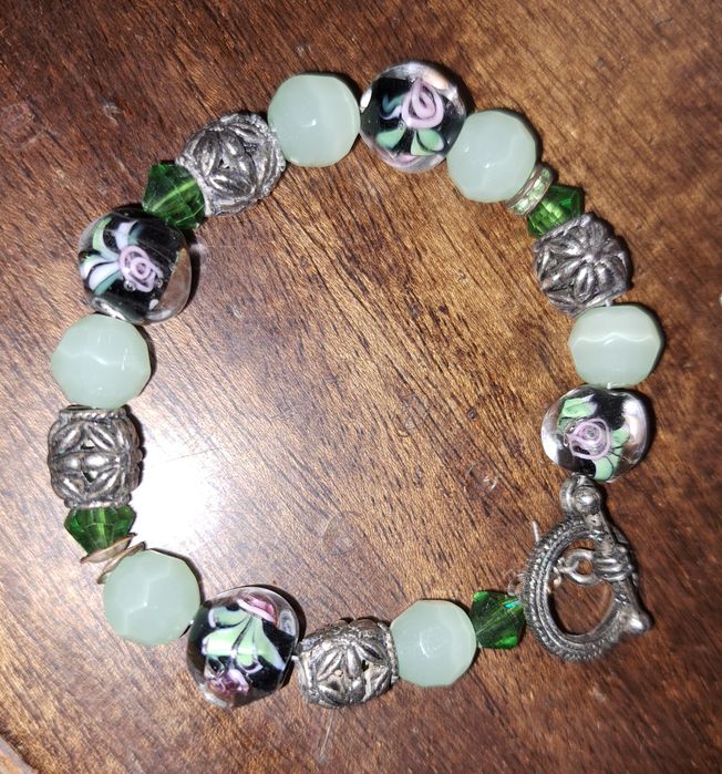 Дамски гривни два броя