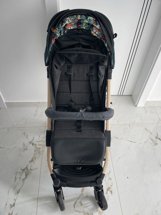 Cărucior sport Momi Estelle