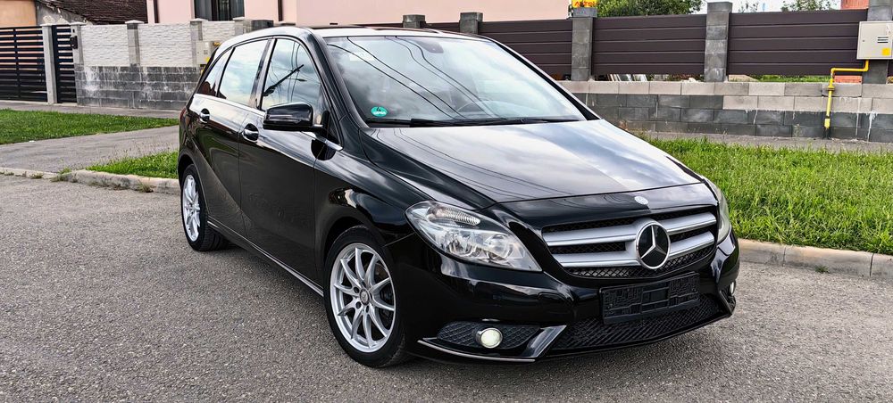 Mercedes B200 / 2013 / 1.8Cdi 140Cp / Front Assist / Navigatie