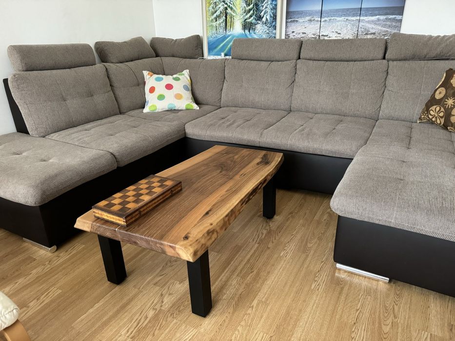 Холна масичка от орех и дъб с метални крака