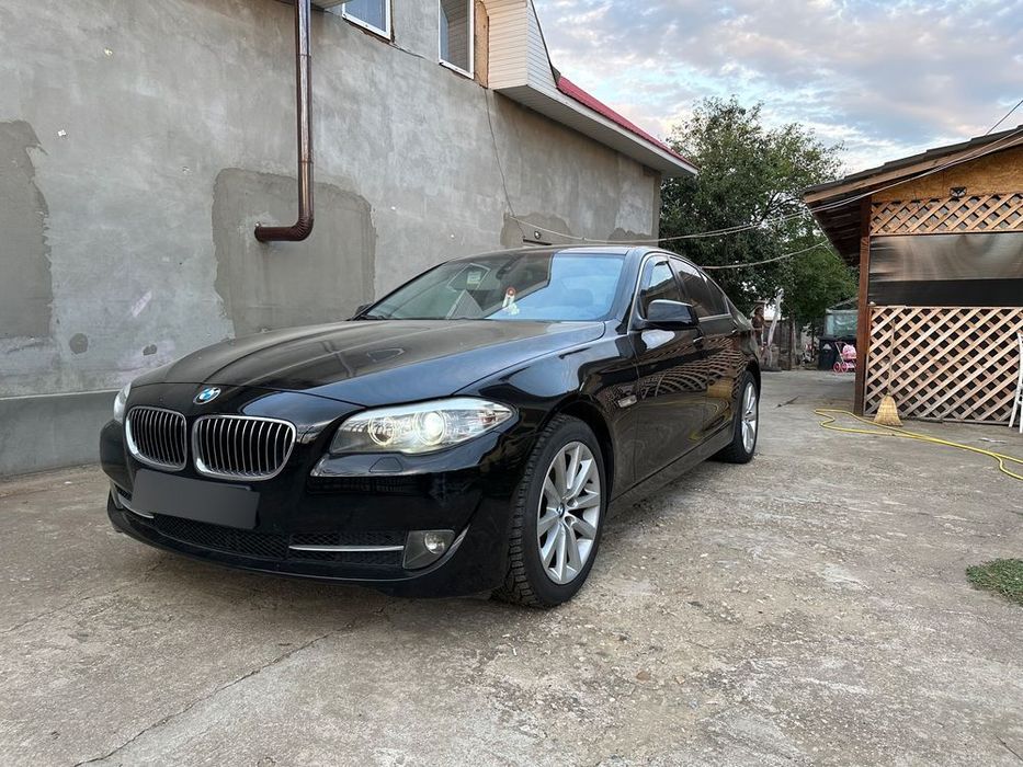 BMW Seria 5 BMW F10 520d Manual