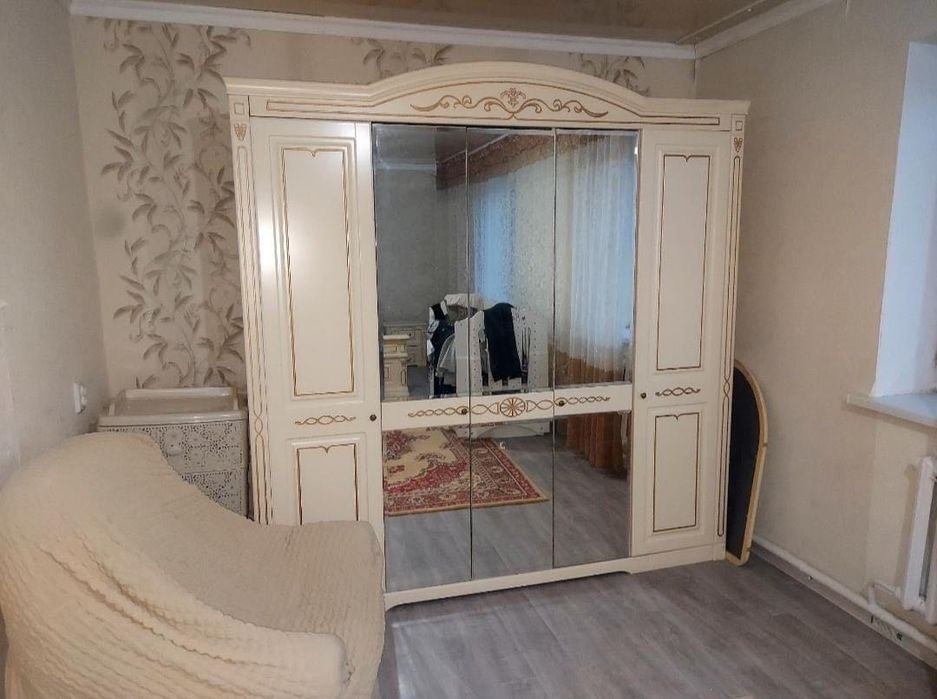 Спальный гарнитур