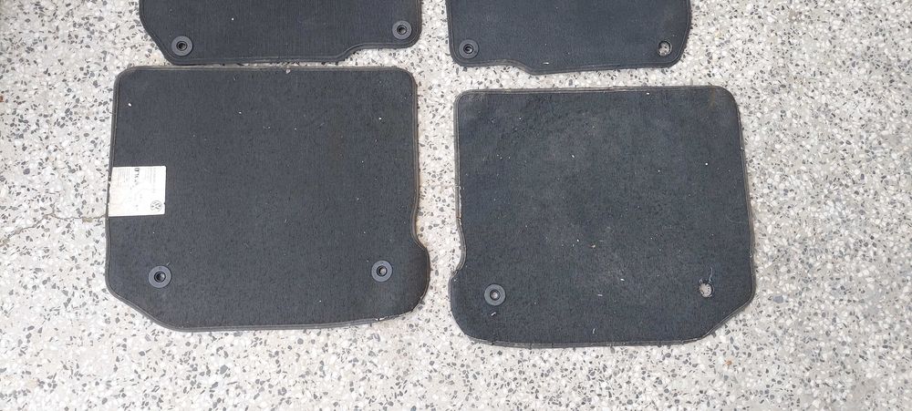 VW Bora, golf 4 оригинални мокетни стелки