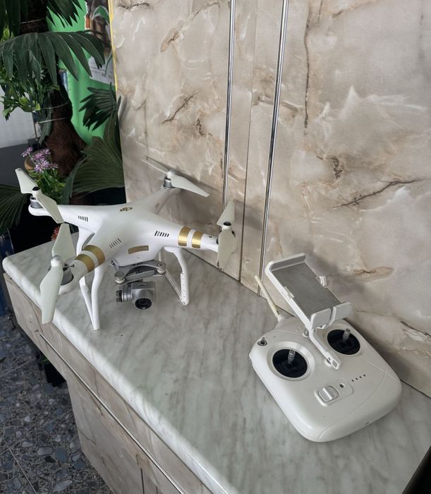 Drona dji Phantom SE 3 / la cutie cu accesorii