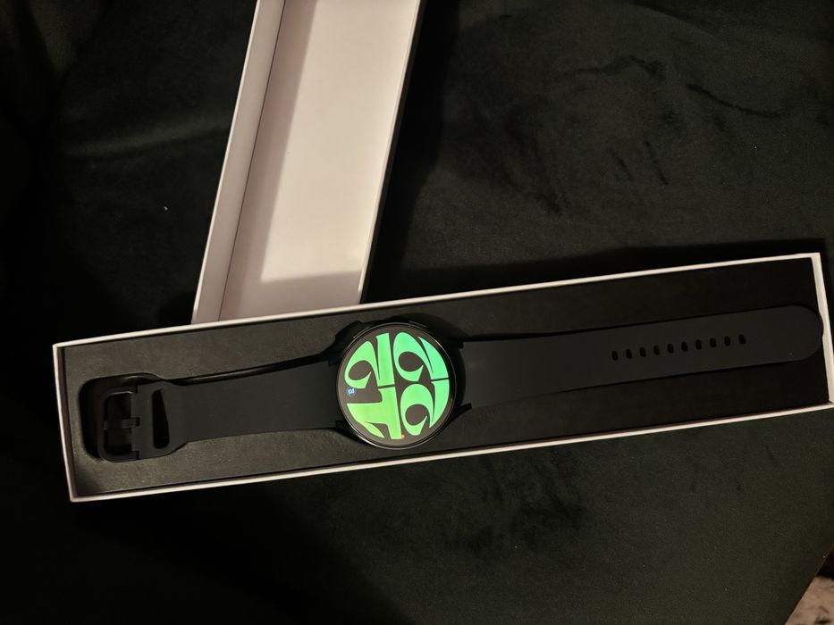 Смарт часовник Samsung Galaxy Watch 6, 44 mm, Graphite