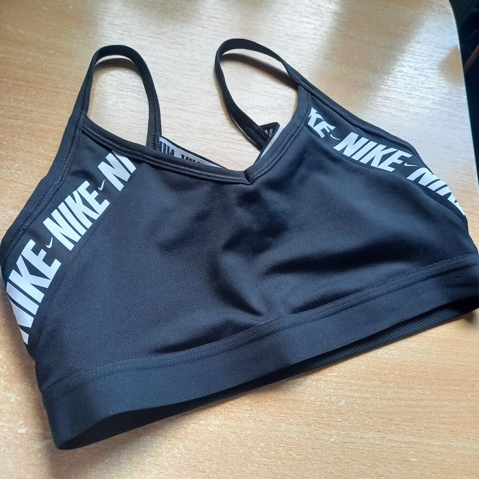 Bustiera de sport Nike
