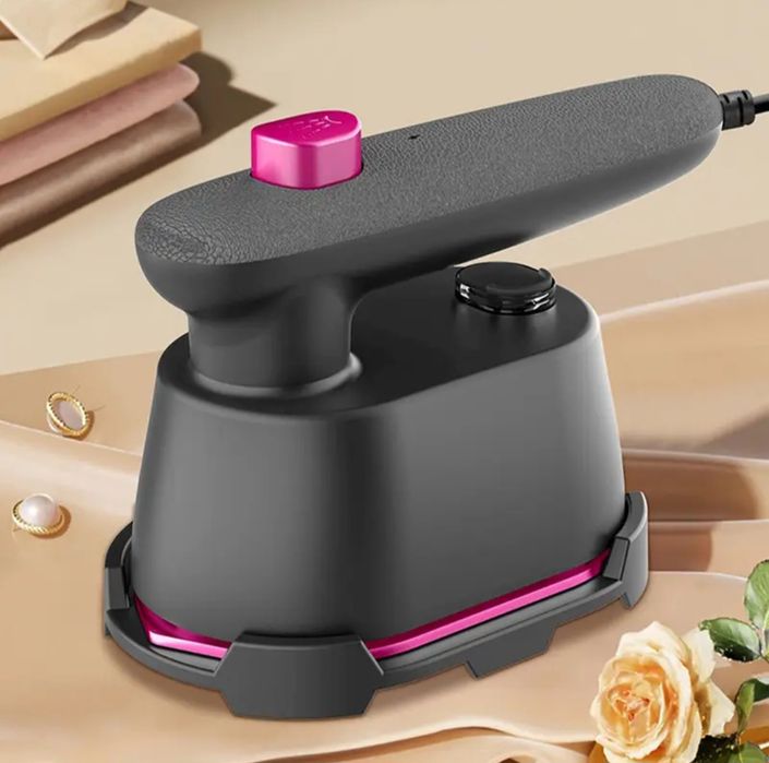 Новый в корбке мини утюг- 3500