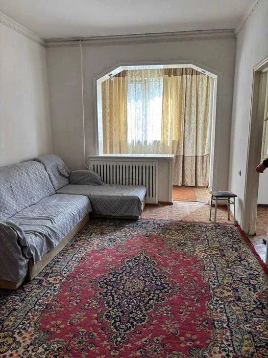 Продаю 1 в 2-х комнатную квартиру Янгихаёт Спутник 17