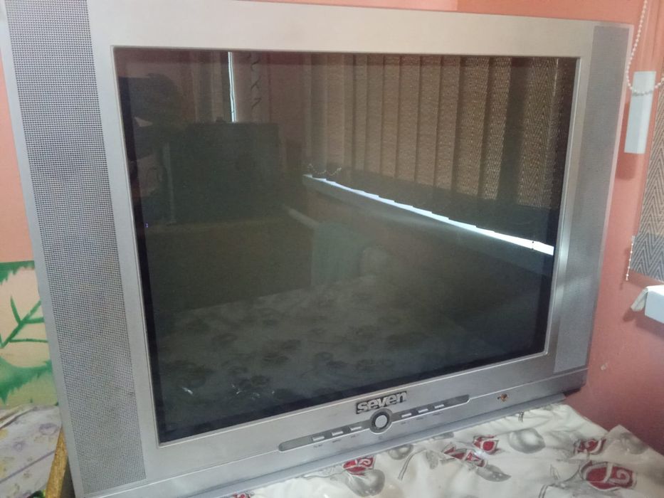 Продам телевизор