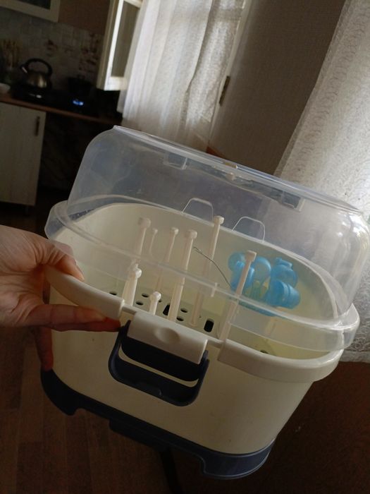 Контейнер для бутылочек чтобы не пылились