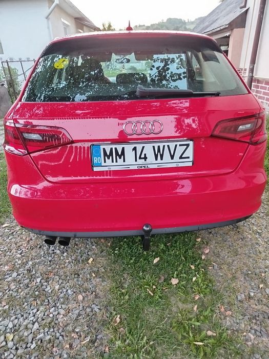 Audi A3 1 4 tfsi an 2013
Bi-xenon Led, Navi cu camera