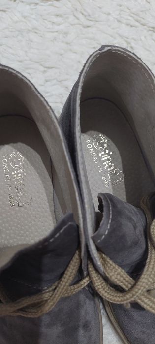 Ghete piele intoarsa