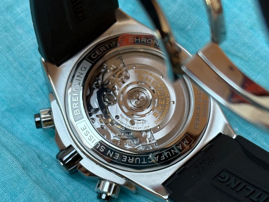 Breitling Super Chronomat B01 44mm, manufactura, acte, cutii