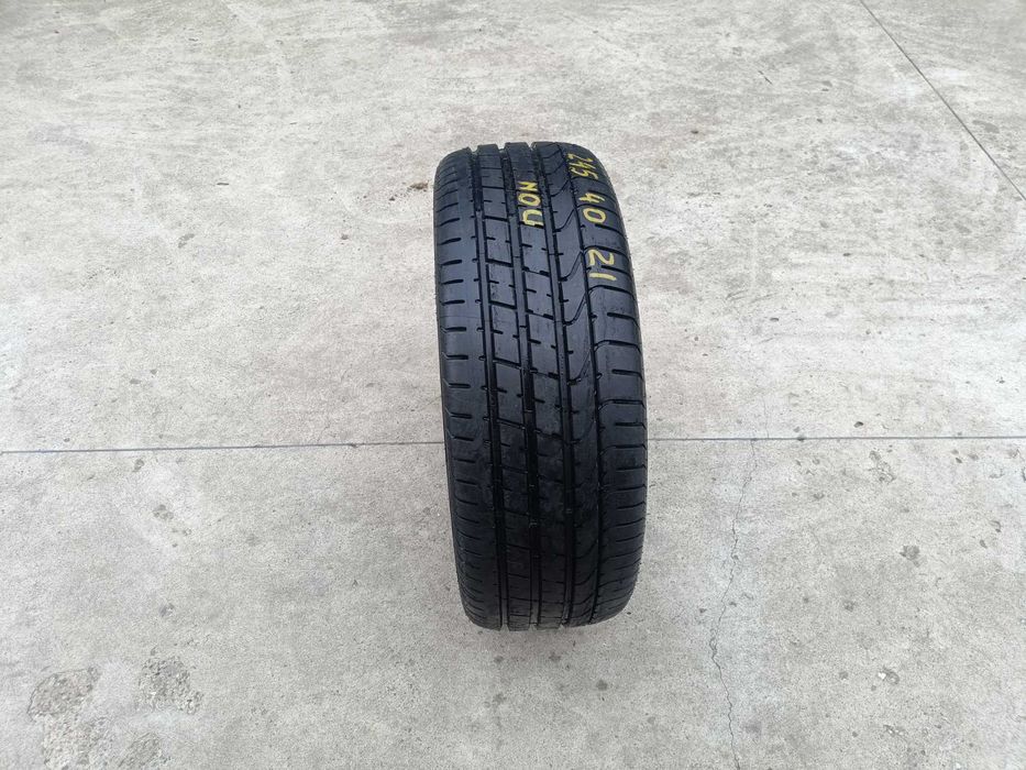 O anvelopa noua de vara 245 40 21 pirelli p zero