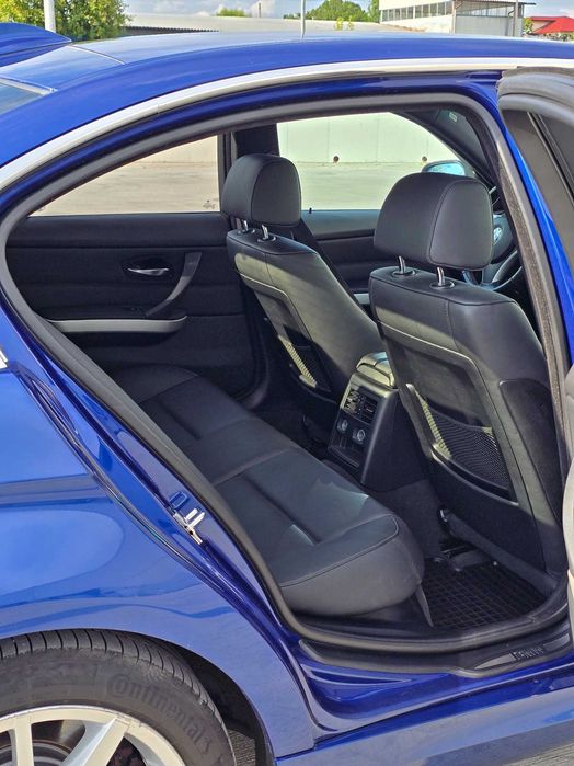 BMW 330xd E90 • 245 CP • xDrive • Automat • 340000 km • Montego Blue