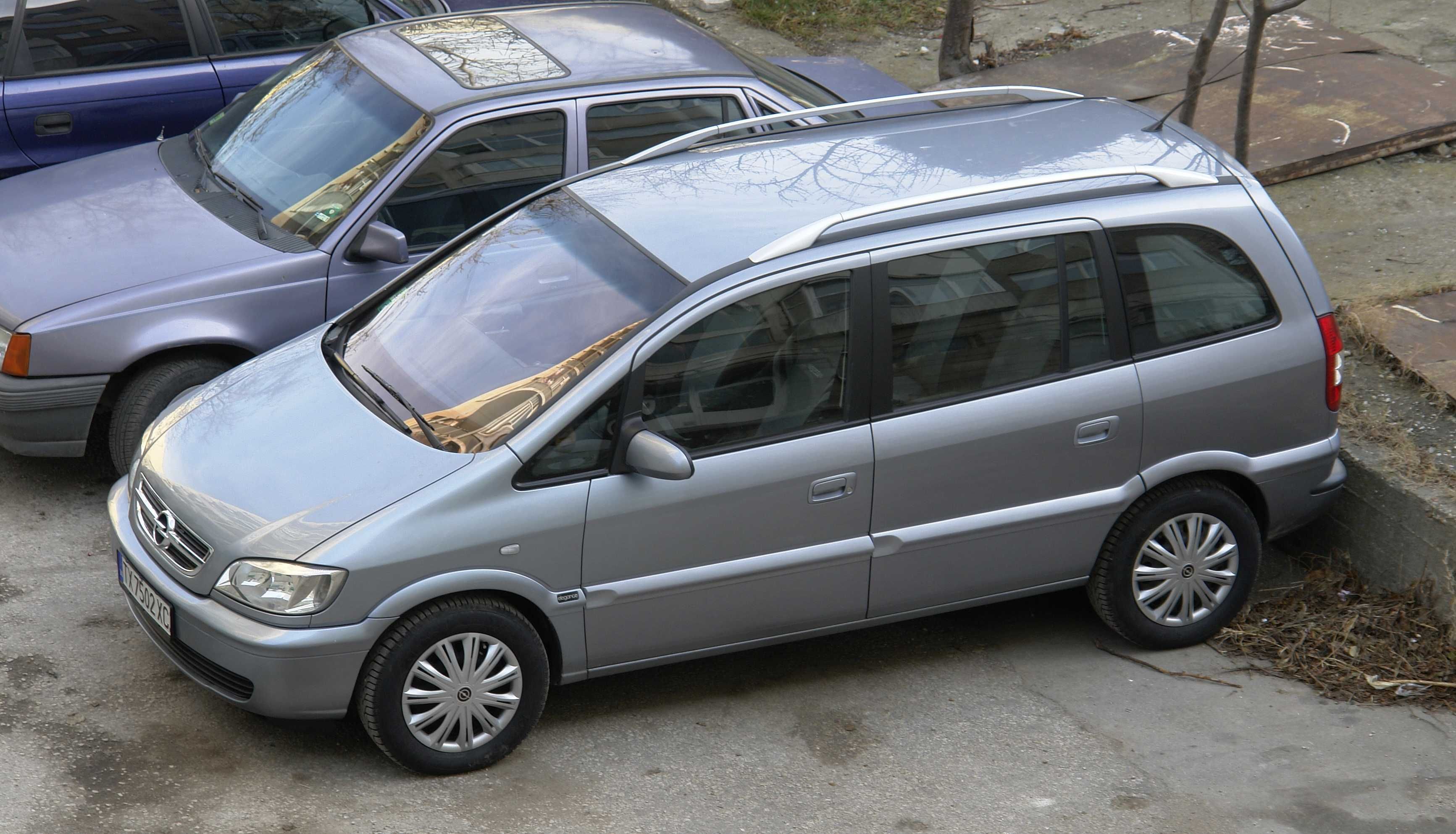 Opel Zafira 2.2 TDI, 2005 г.