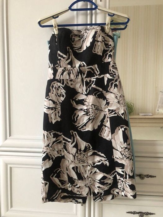 Продам коктельное платье/на повседневку. Материал платьев - Х/б