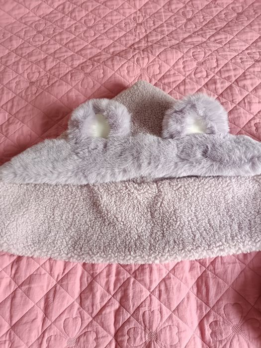 Продам теплую шапку