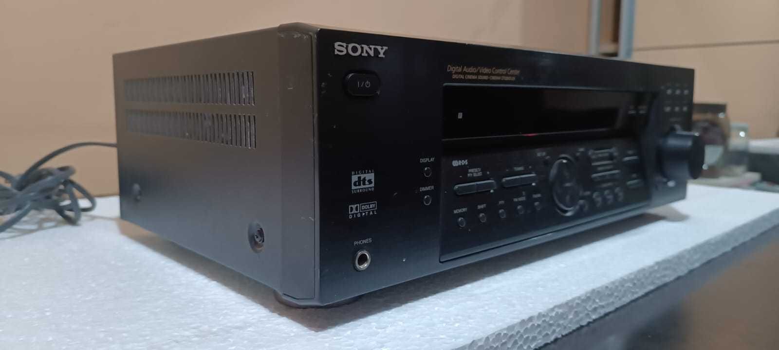 Amplituner Sony model: STR-DE485E. in stare buna!