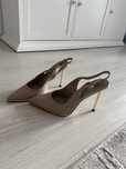 Vand pantofi toc subtire bej