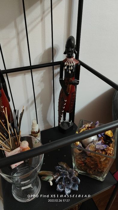 Vând statuete africane lucrate manual!