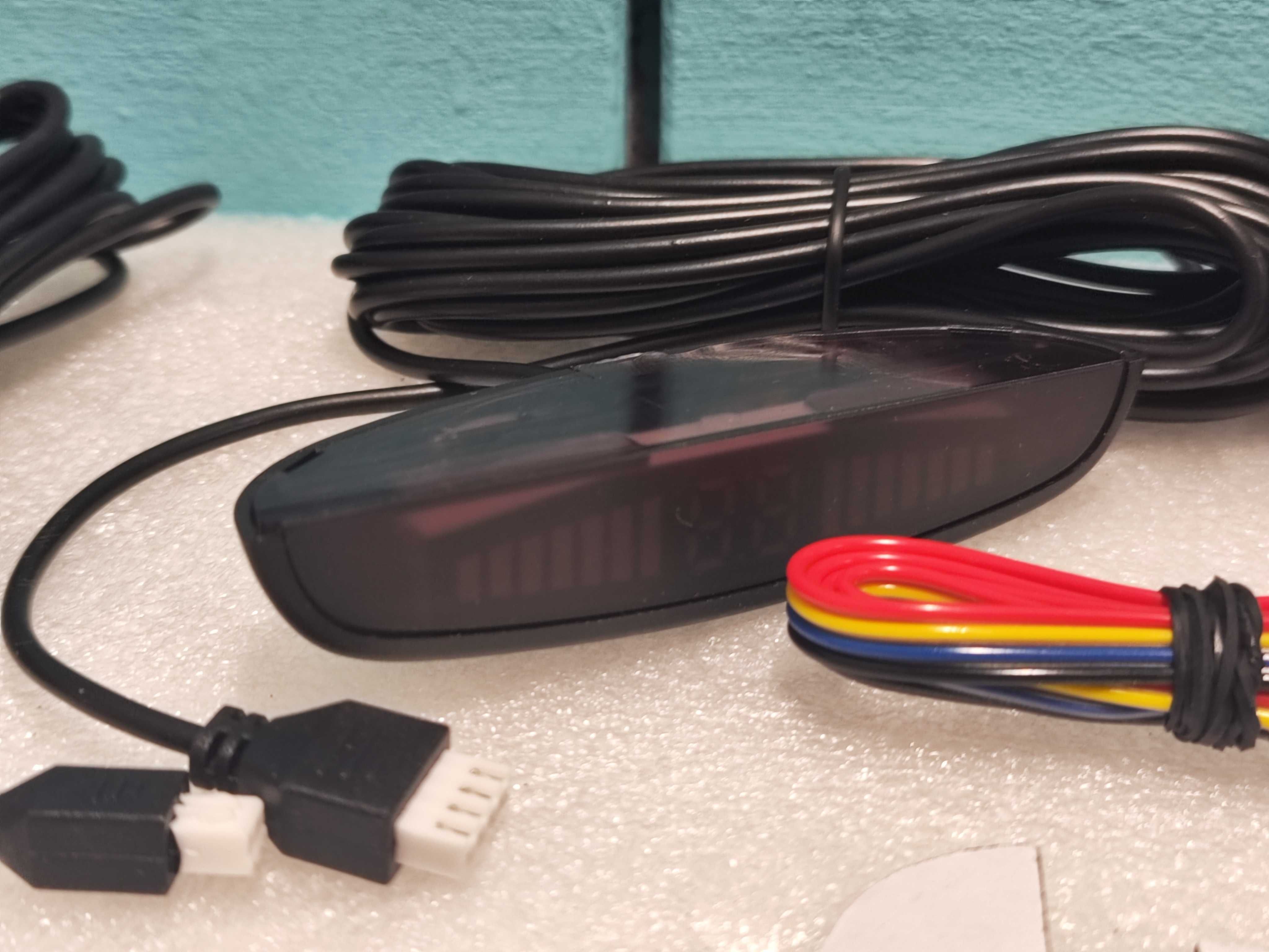 Парктроник с 8 сиви сензора, LCD дисплей и звукова сигнализация