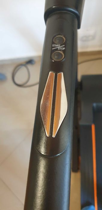 Bandă de alergat FitTronic D50 + 1/2 sticlă de ulei pentru ungere