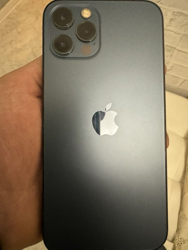 Продавам Iphone 12 Pro 125 Gb Pacific blue