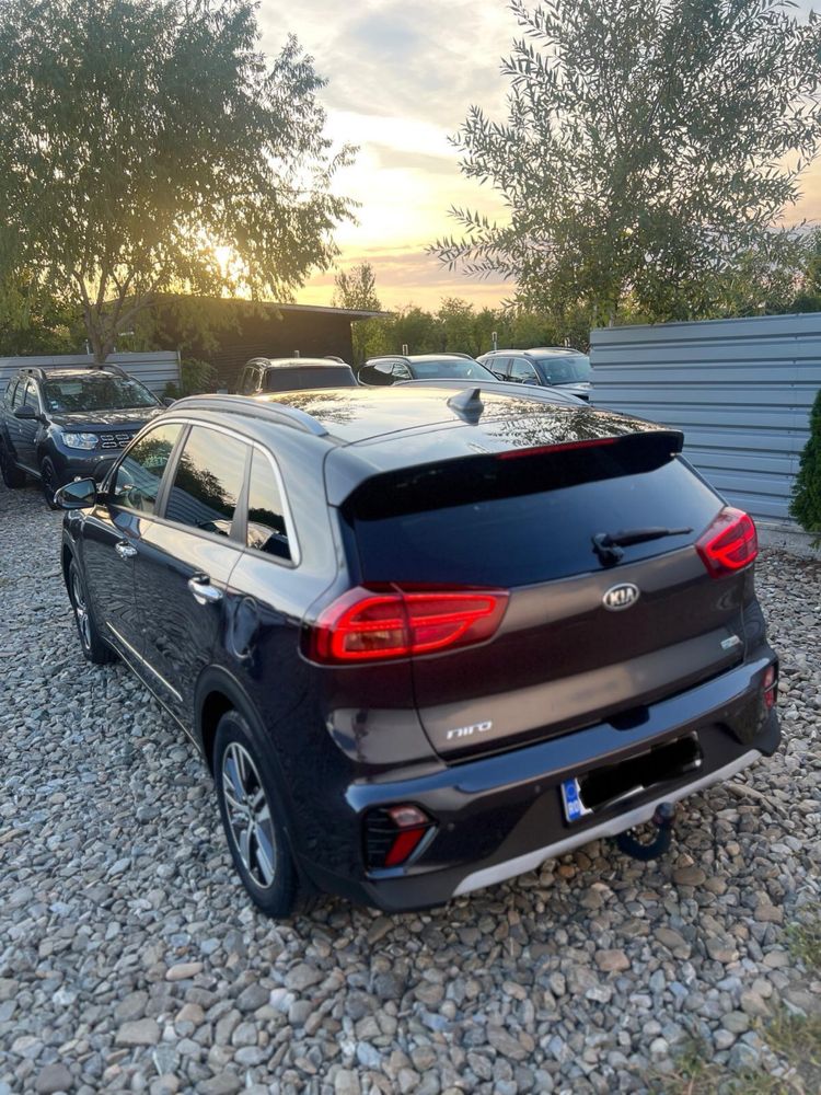 Kia Niro plug in hibrid, avariat, AVARIATE