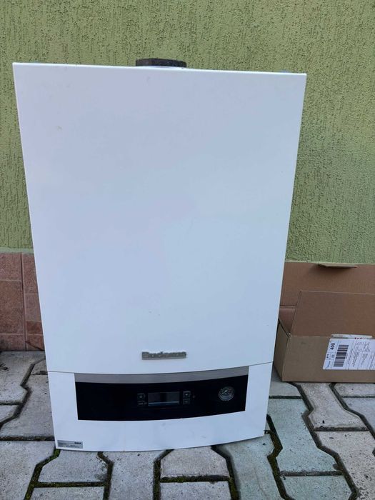 Vand Centrala termica Buderus Logamax Plus cu condensatie!!