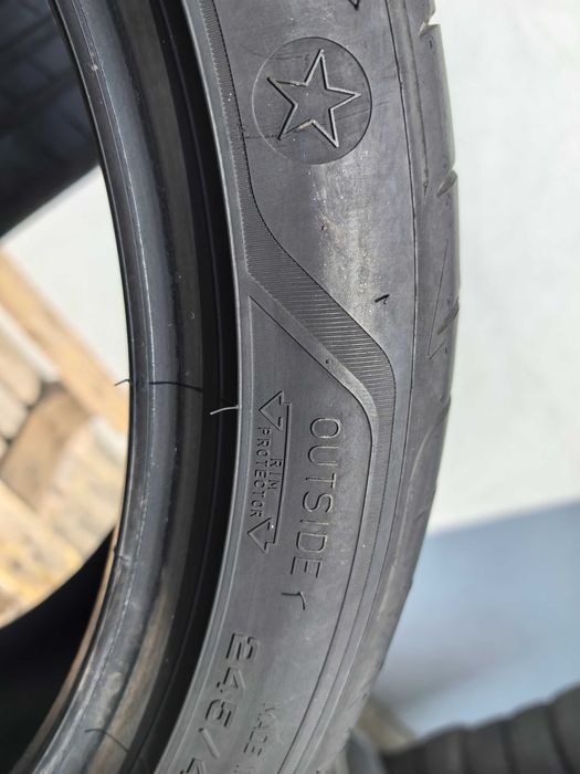 245/40/19 Гудиър ДОТ 2021 г