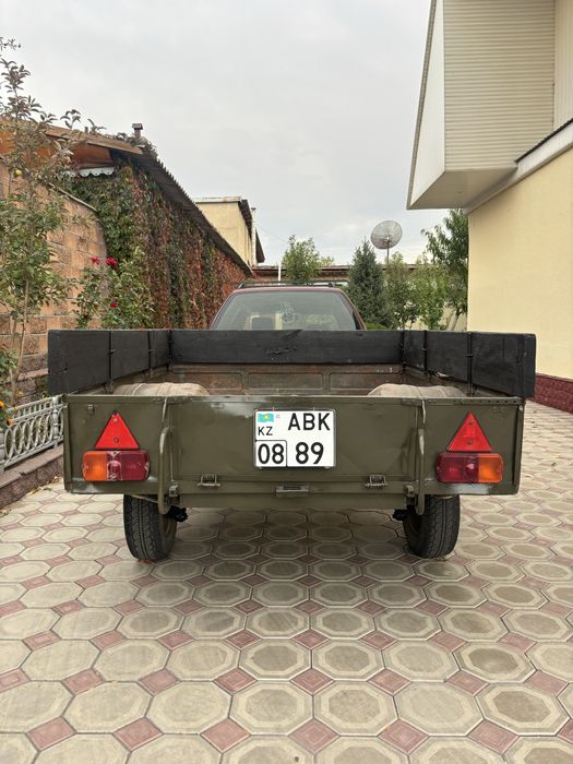 Прицеп в хорошем состоянии с документами