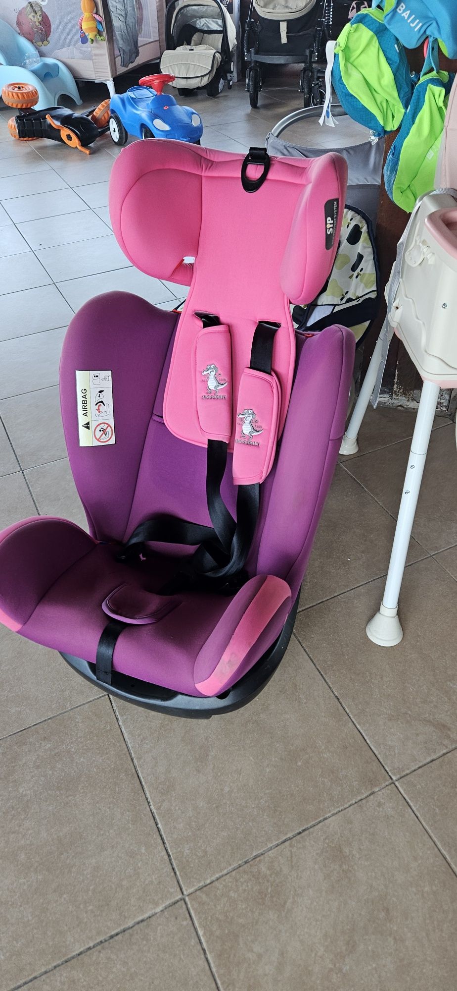 Scaun auto fete izofix