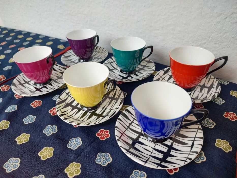 Рядък сервиз от 50-те Royal Albert South Pacific