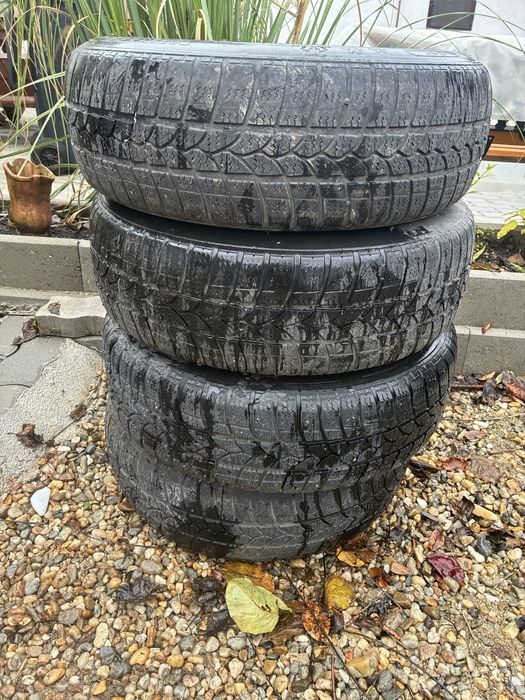 Anvelope de iarna cu  jante