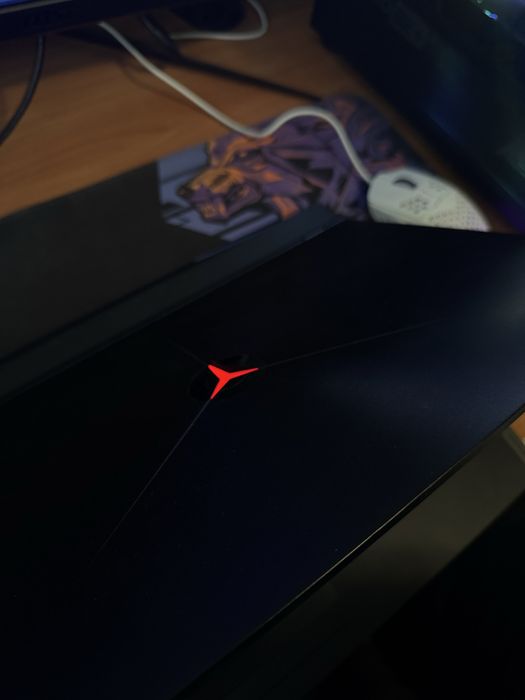 Геймърски Лаптоп Lenovo Legion Y7000 PG0 i5-9300HF; GTX 1650; 32GB RAM