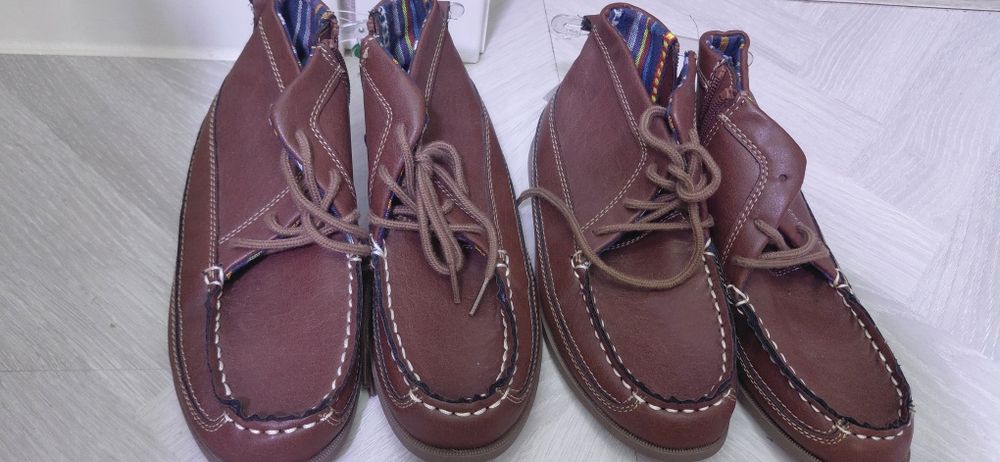 Ботинки от Carter's демисезонка 33 размера, новые