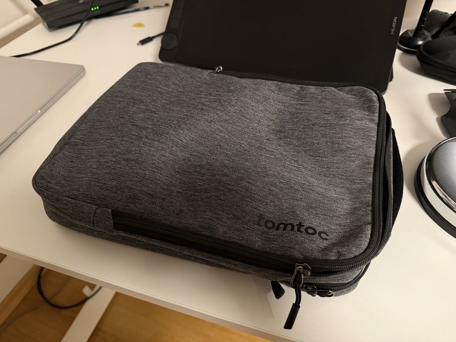 Macbook Pro M4 Pro + Чанта и Застраховка